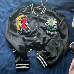 Black daisy jacket no stains mint condition, willing to bargain